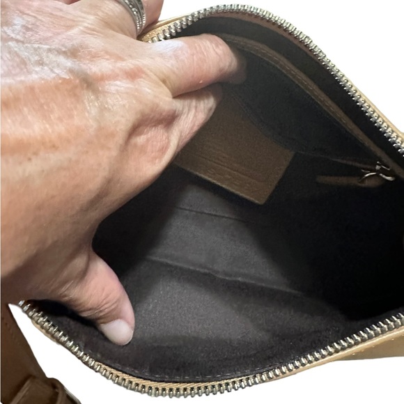 Coach Tan Leather Small Shoulder Bag Purse - Picture 8 of 14